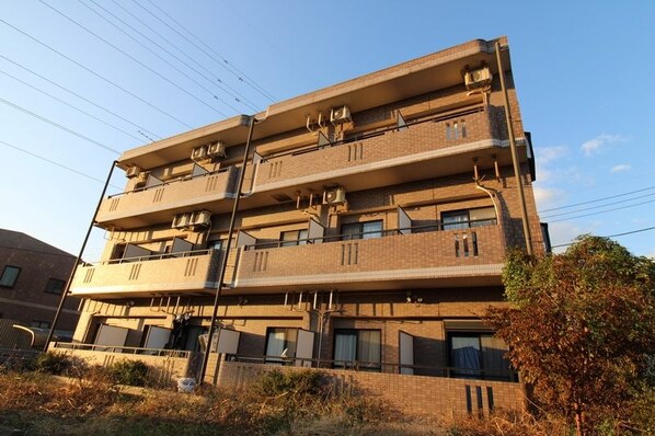 アルティア壱番館の物件内観写真